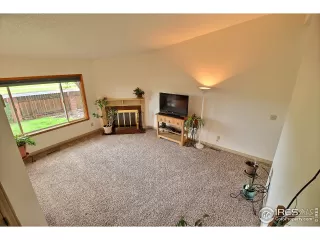 Photo #5: 895823 Listing