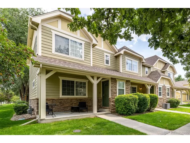 MLS: 8959417 Condo For Sale