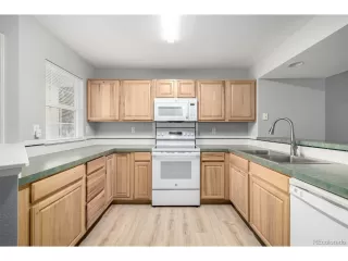 Photo #5: 8959417 Listing