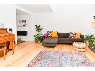 Photo #2: 896041 Listing