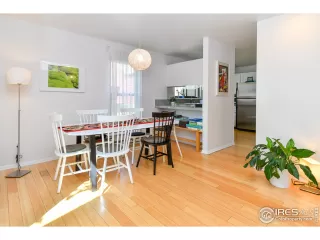 Photo #5: 896041 Listing