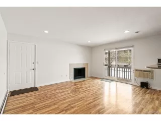 Photo #5: 8960503 Listing