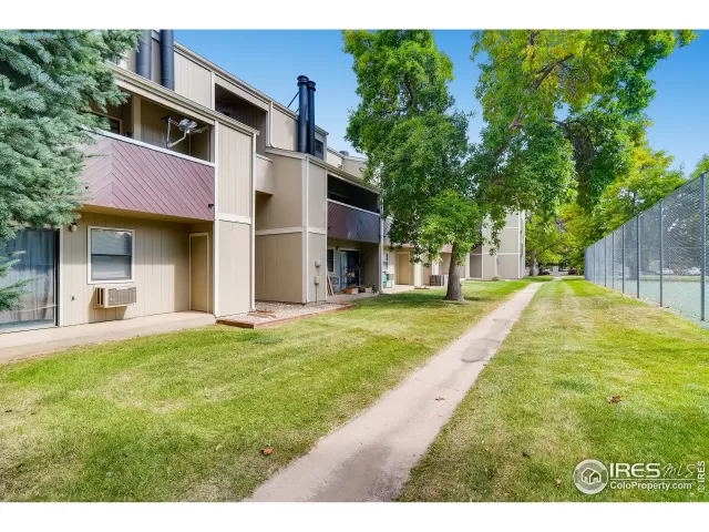 MLS: 896572 Condo For Sale