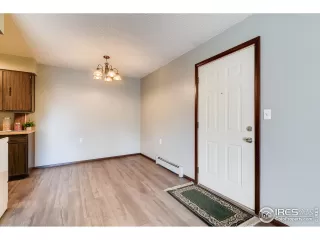 Photo #5: 896572 Listing