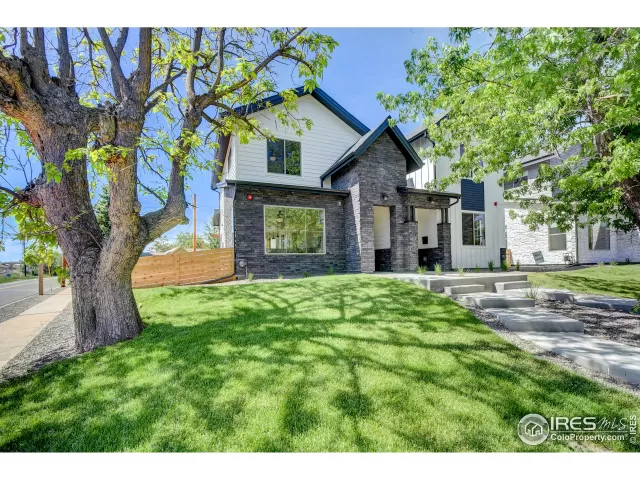 MLS: 896937 Condo For Sale