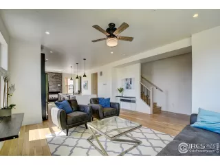 Photo #3: 896937 Listing