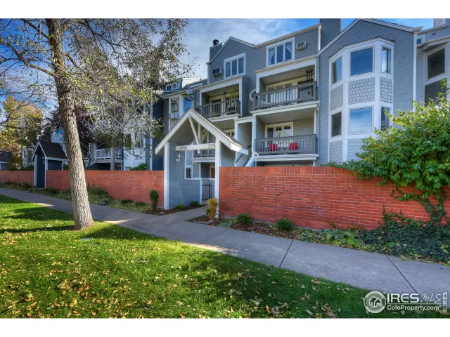 MLS: 897024 Condo For Sale