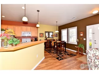 Photo #3: 897128 Listing