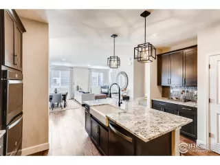 Photo #4: 897156 Listing