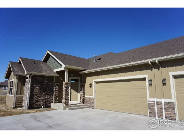 MLS: 897202 Condo For Sale