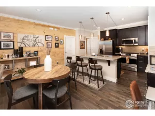 Photo #5: 897531 Listing