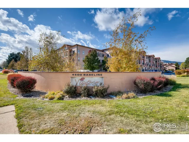 MLS: 897761 Condo For Sale