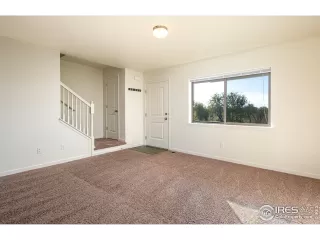 Photo #5: 897827 Listing