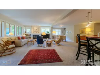 Photo #5: 897880 Listing