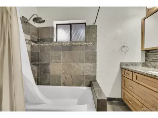 Photo #6: 8979293 Listing