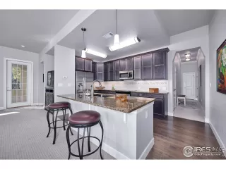 Photo #4: 897996 Listing