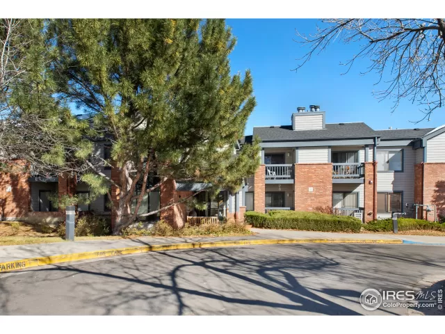 MLS: 898004 Condo For Sale