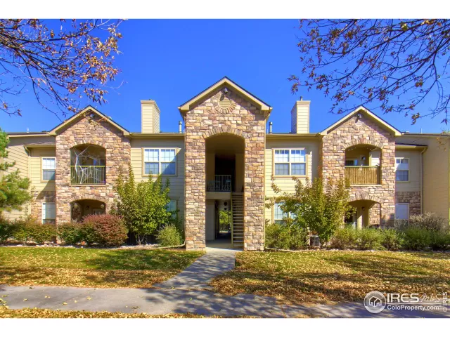 MLS: 898124 Condo For Sale