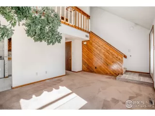 Photo #3: 898158 Listing