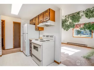 Photo #5: 898158 Listing