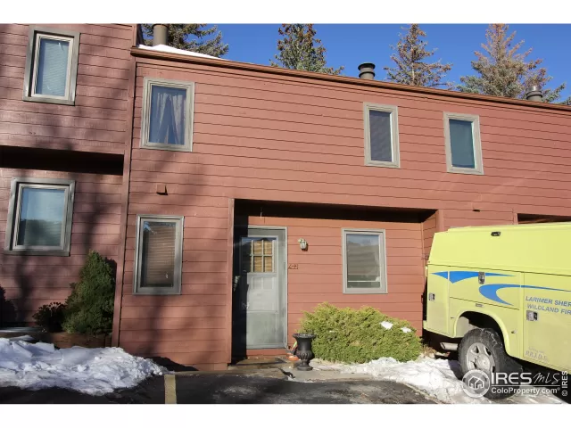 MLS: 898177 Condo For Sale