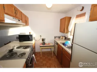 Photo #5: 898177 Listing