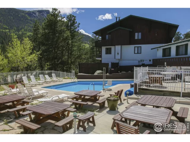 MLS: 898192 Condo For Sale