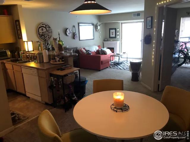 MLS: 898199 Condo For Sale