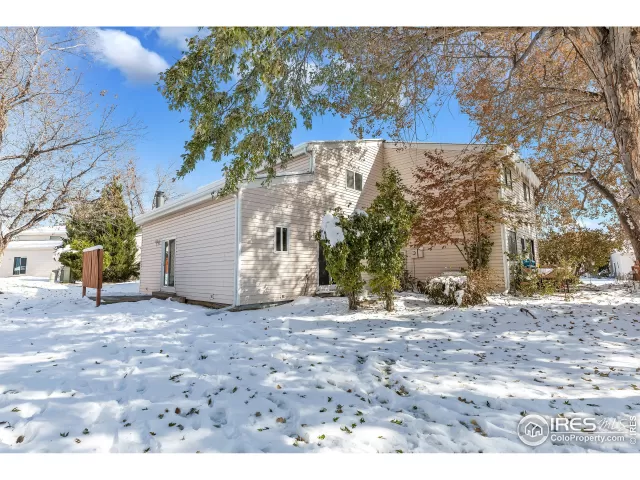 MLS: 898208 Condo For Sale