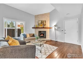 Photo #2: 898208 Listing 