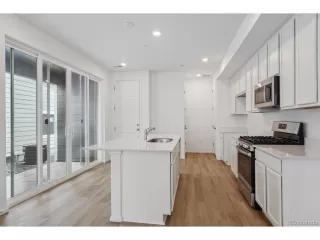 Photo #4: 8983963 Listing