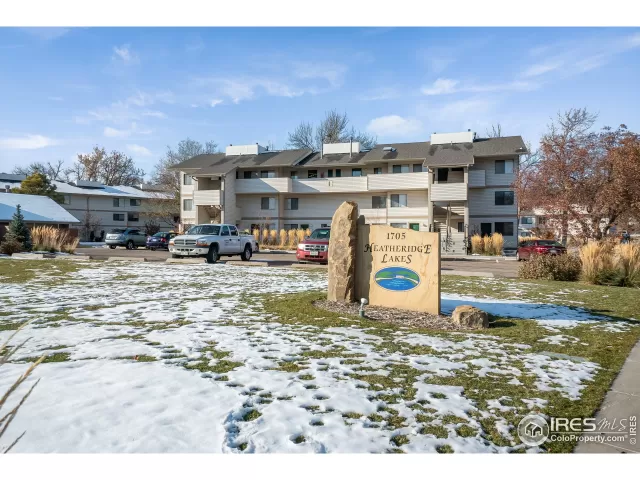 MLS: 898436 Condo For Sale