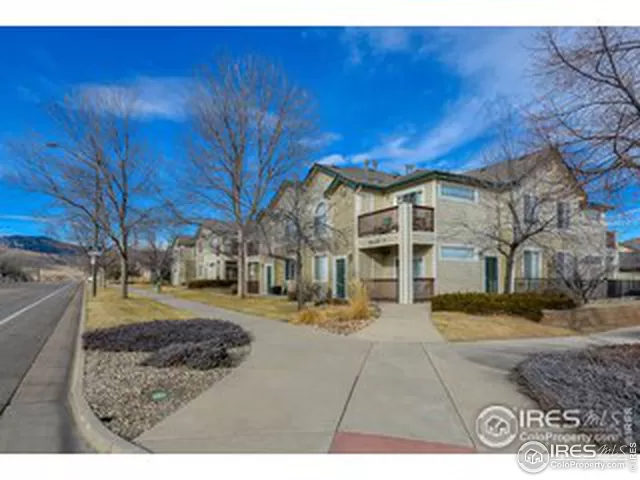 MLS: 898468 Condo For Sale