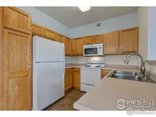 Photo #6: 898468 Listing