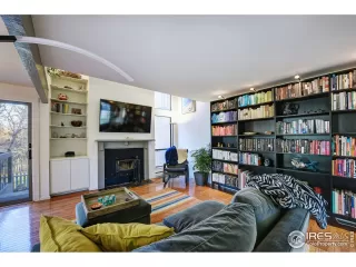 Photo #2: 898493 Listing