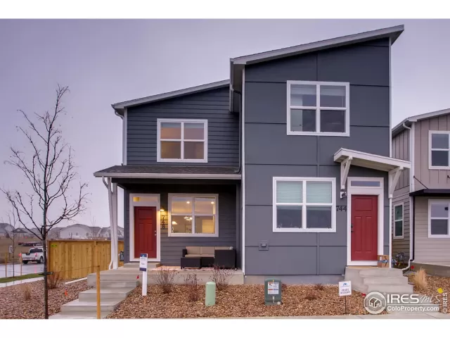 MLS: 898588 Condo For Sale