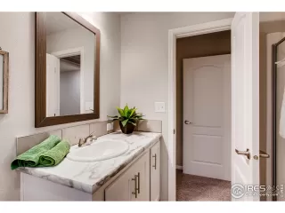 Photo #6: 898588 Listing