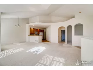 Photo #3: 898723 Listing