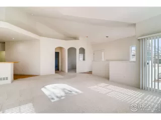 Photo #4: 898723 Listing