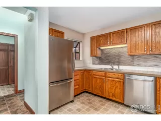 Photo #5: 898926 Listing