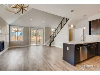 Photo #2: 898963 Listing