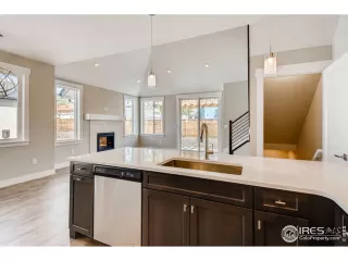 Photo #4: 898963 Listing