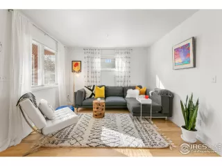 Photo #5: 899097 Listing