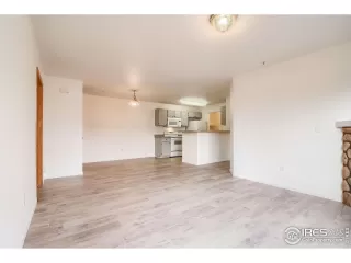 Photo #5: 899126 Listing