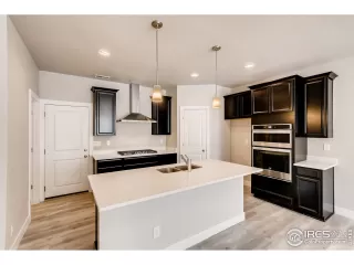 Photo #2: 899160 Listing