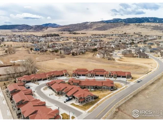 MLS: 899292 Condo For Sale