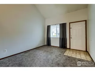 Photo #3: 899312 Listing