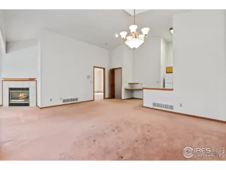 Photo #6: 899419 Listing