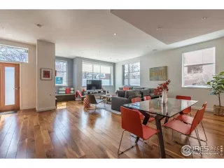 Photo #3: 899473 Listing