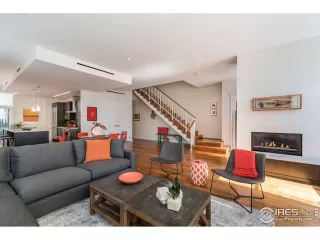 Photo #6: 899473 Listing